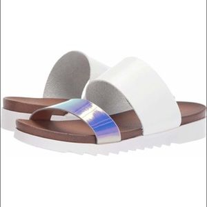 Dirty Laundry White Can't Stop Slide Sandal